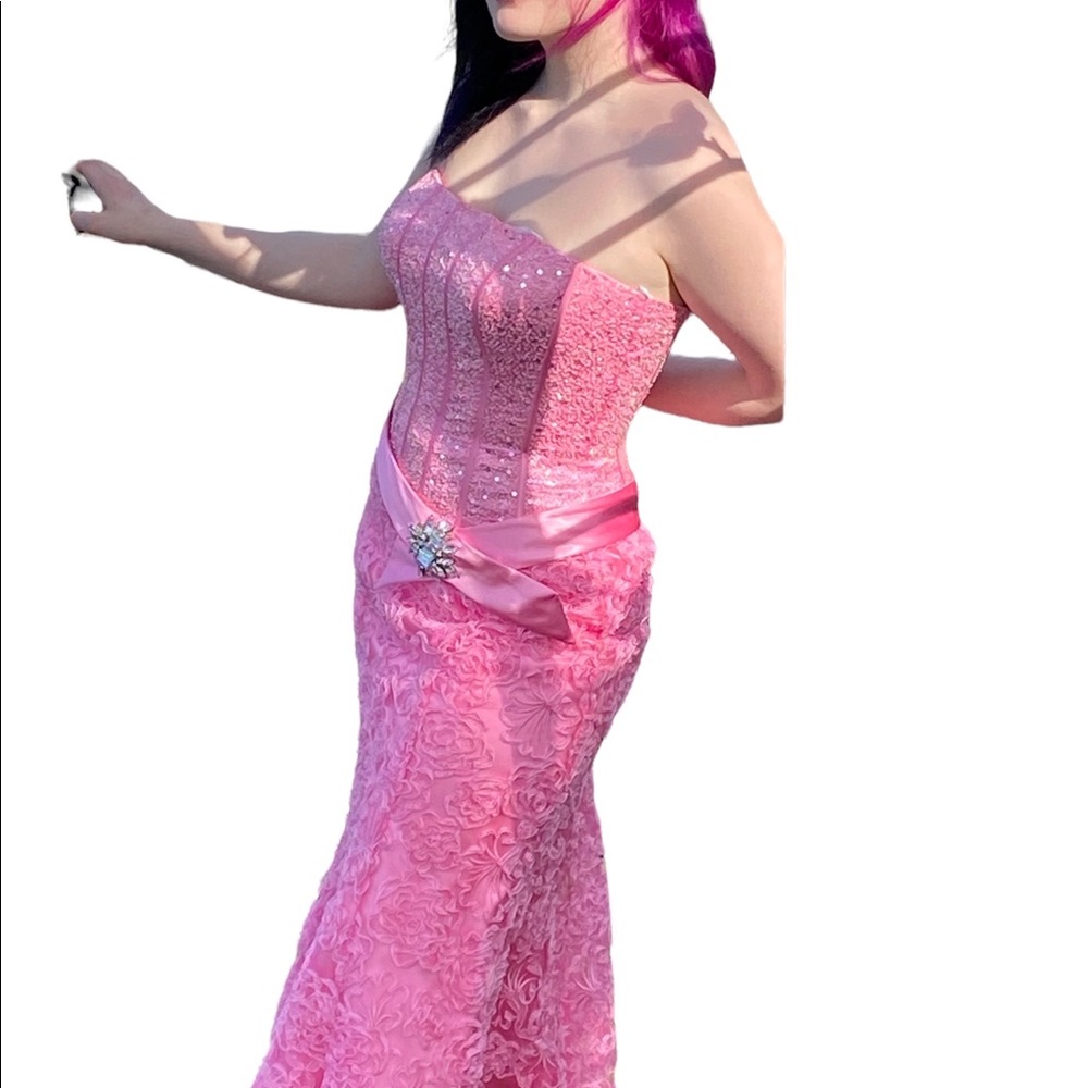 Prom Dress Sweetheart Top Corset Style Figure Flattering Dress 8 Pink Fuschia